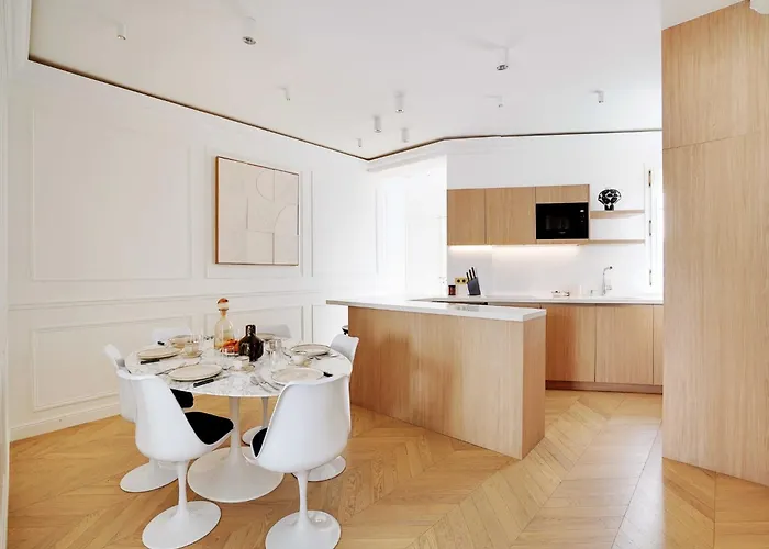 Apartment Elegant A C 2br 6p 17th Monceau *