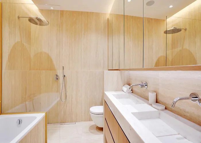 Elegant A C 2br 6p 17th Monceau Apartment *